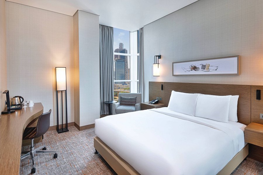 king-deluxe-guest-room